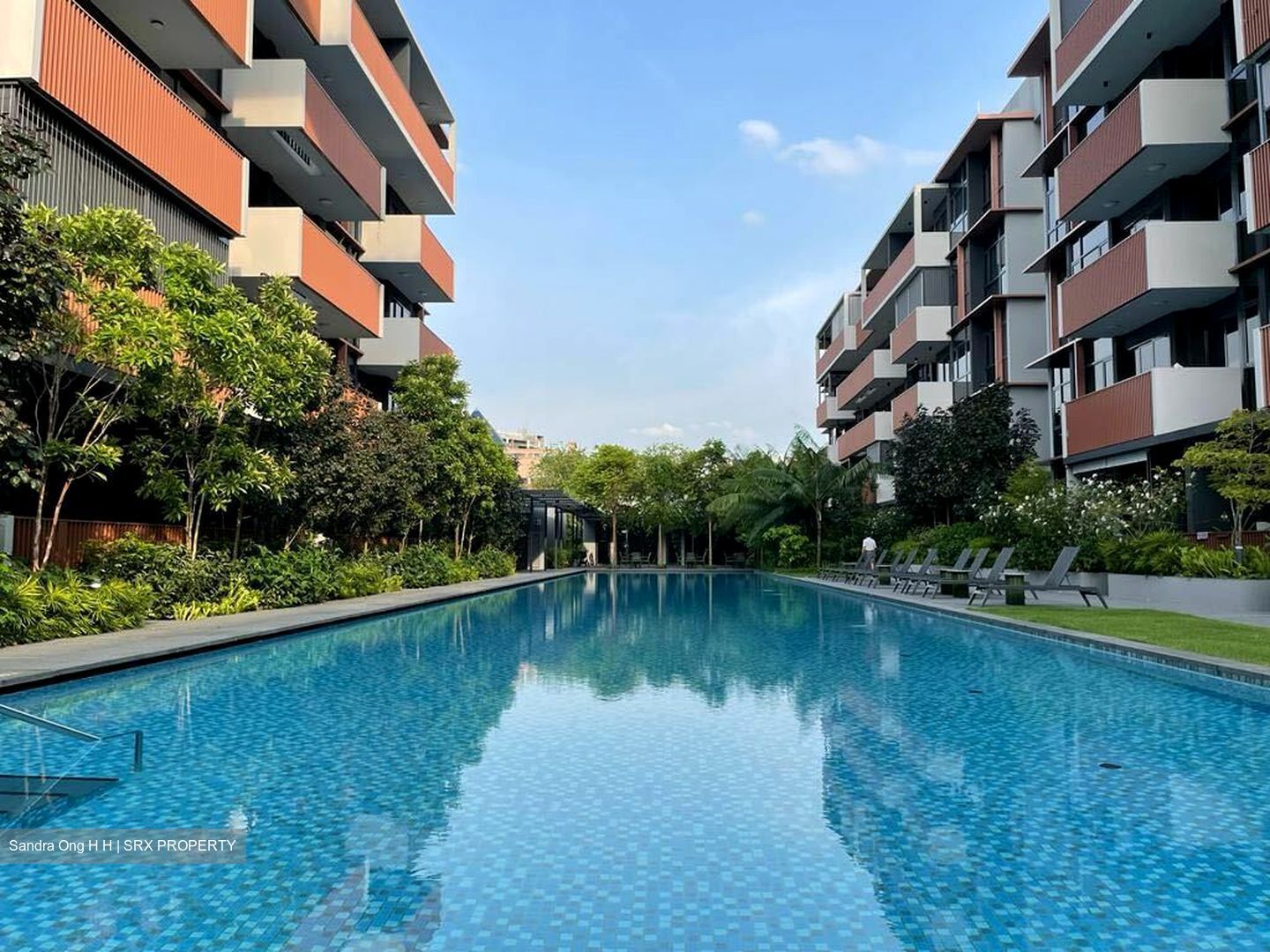 Royalgreen (D10), Condominium #385968201